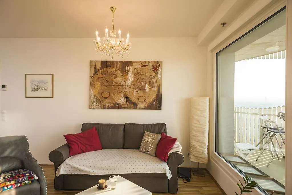 Sky View Apartment Vienna by ichbucheAT Österreich