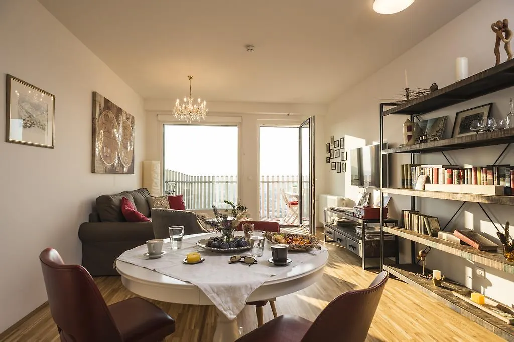 Sky View Apartment Vienna by ichbucheAT Österreich