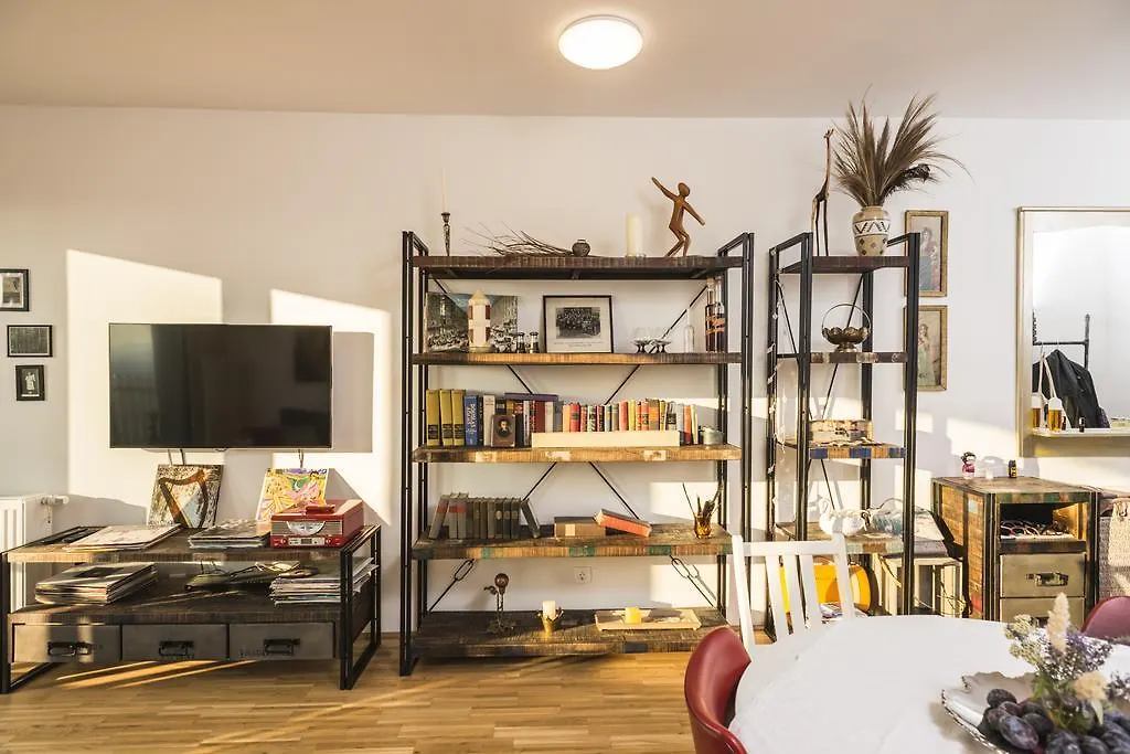 Sky View Apartment Vienna by ichbucheAT Österreich